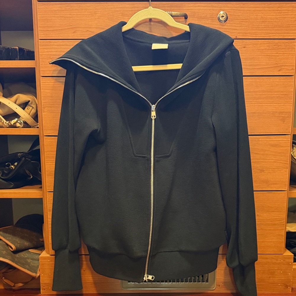 Varley Ribbed Black Jacket
